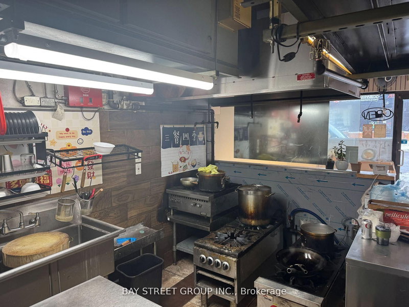 1 Byng Ave, Toronto, M2N 0E6 | Image 3