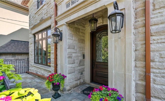 669 Bedford Park Avenue