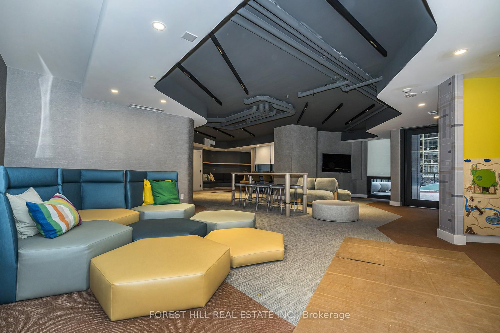 35 Parliament Street, Unit 2413 - Photo 19