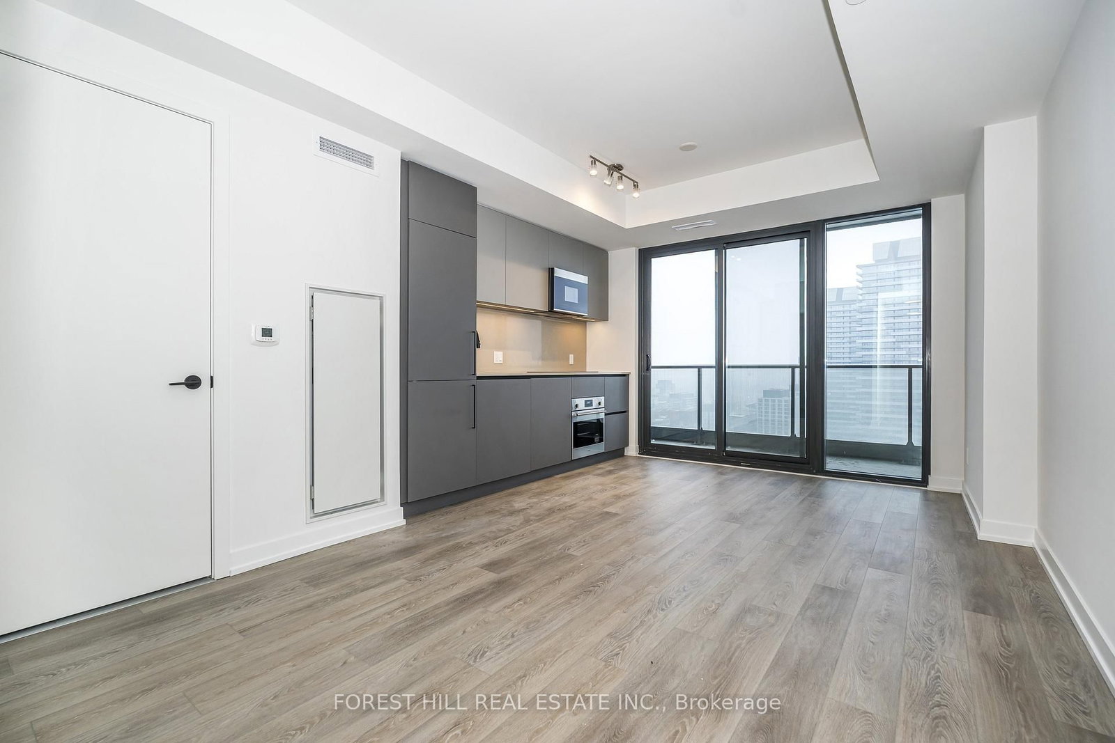 35 Parliament Street, Unit 2413 - Photo 2