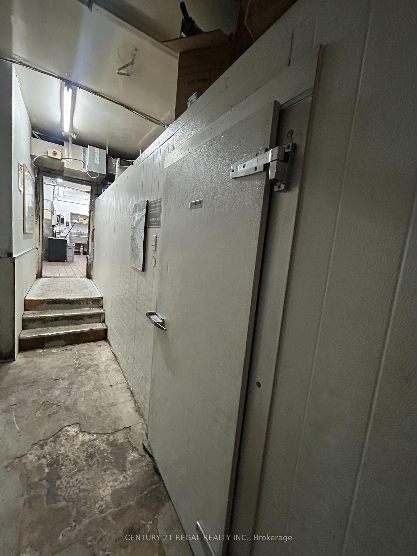 182 Dupont Street - Photo 14