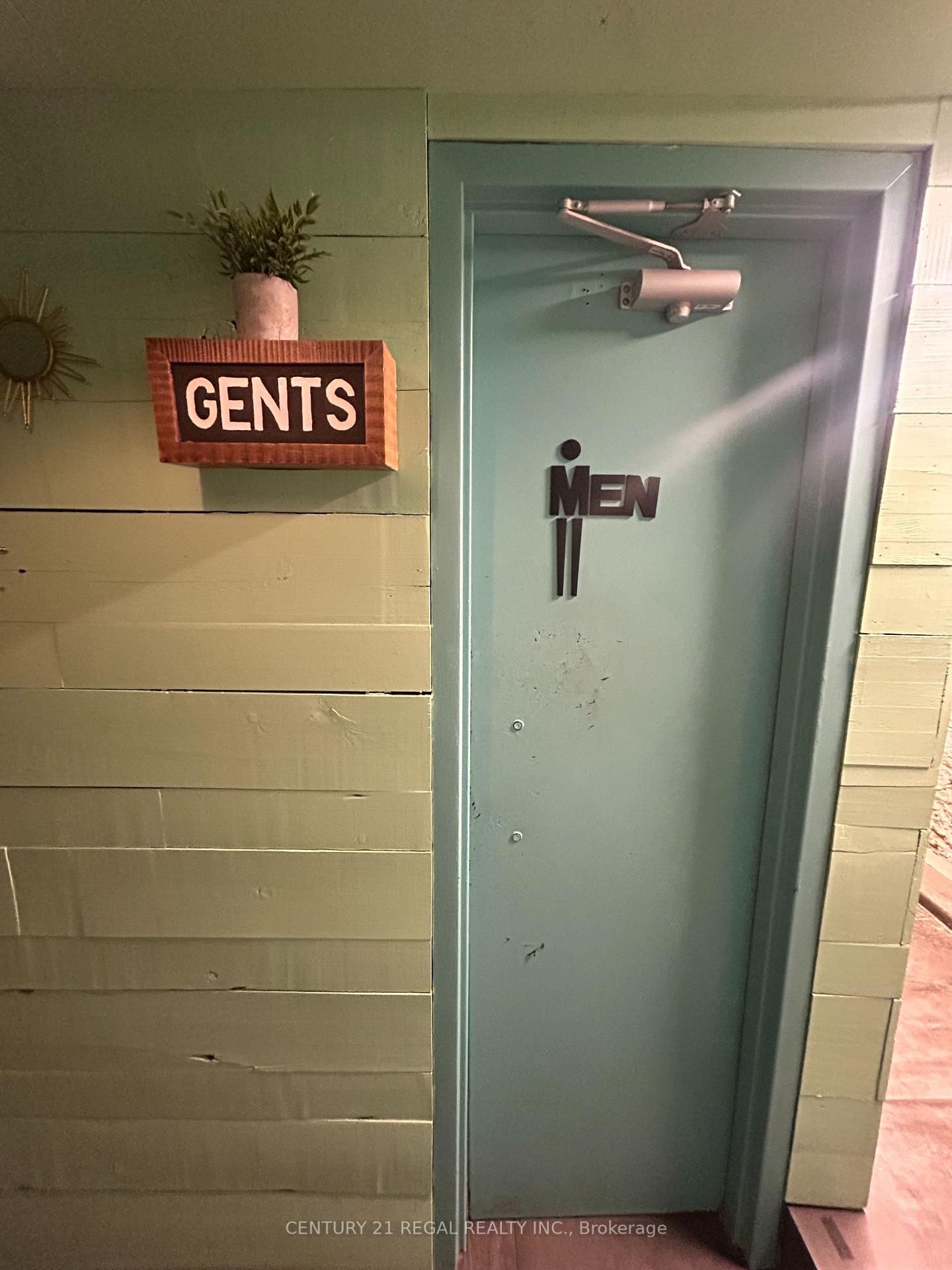 182 Dupont Street - Photo 8