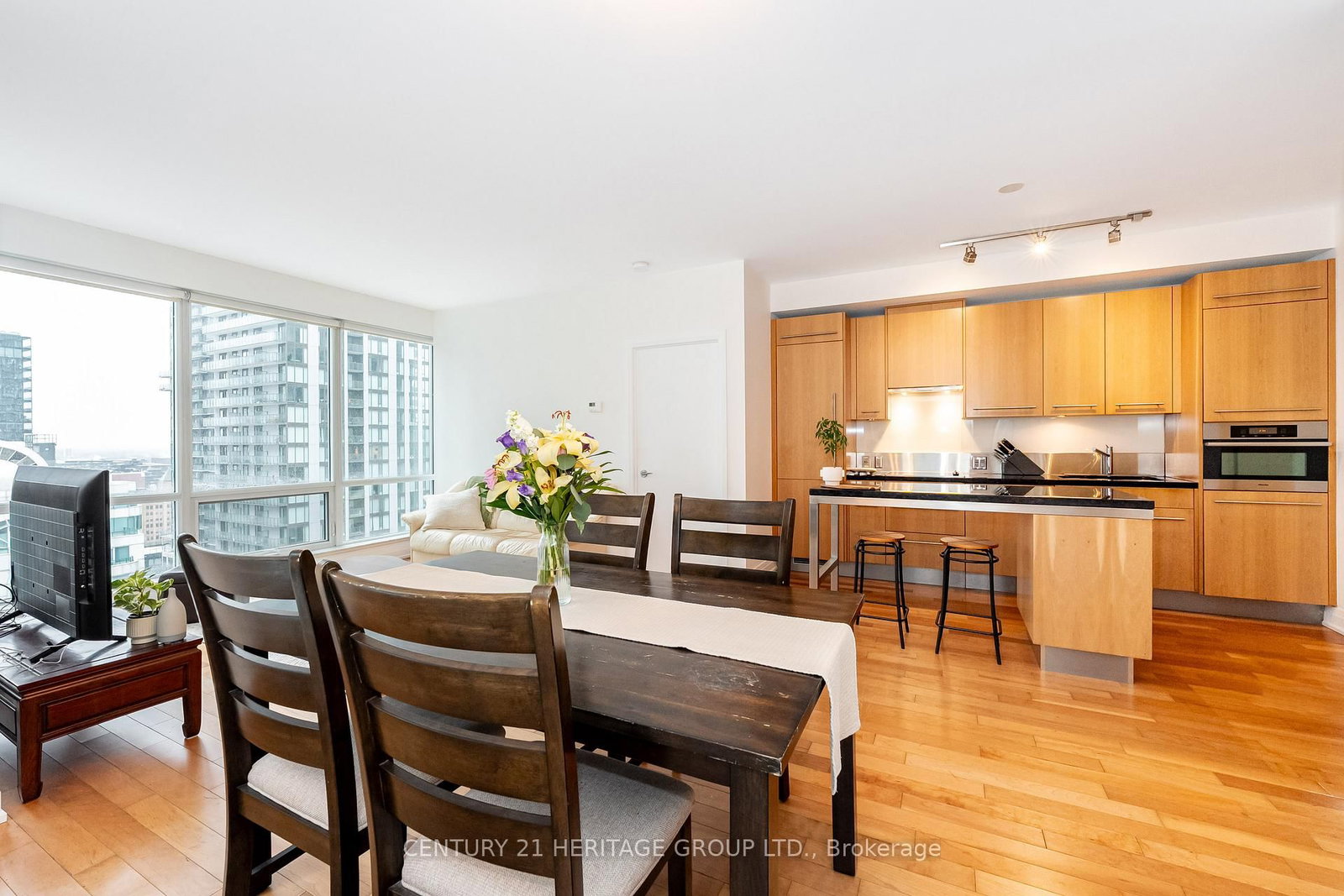 80 John Street • #2303 • Toronto, ON photo 15
