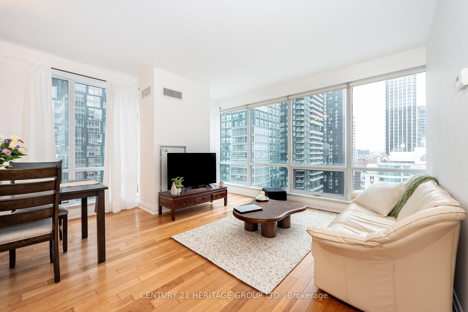 80 John Street • #2303 • Toronto, ON photo 16
