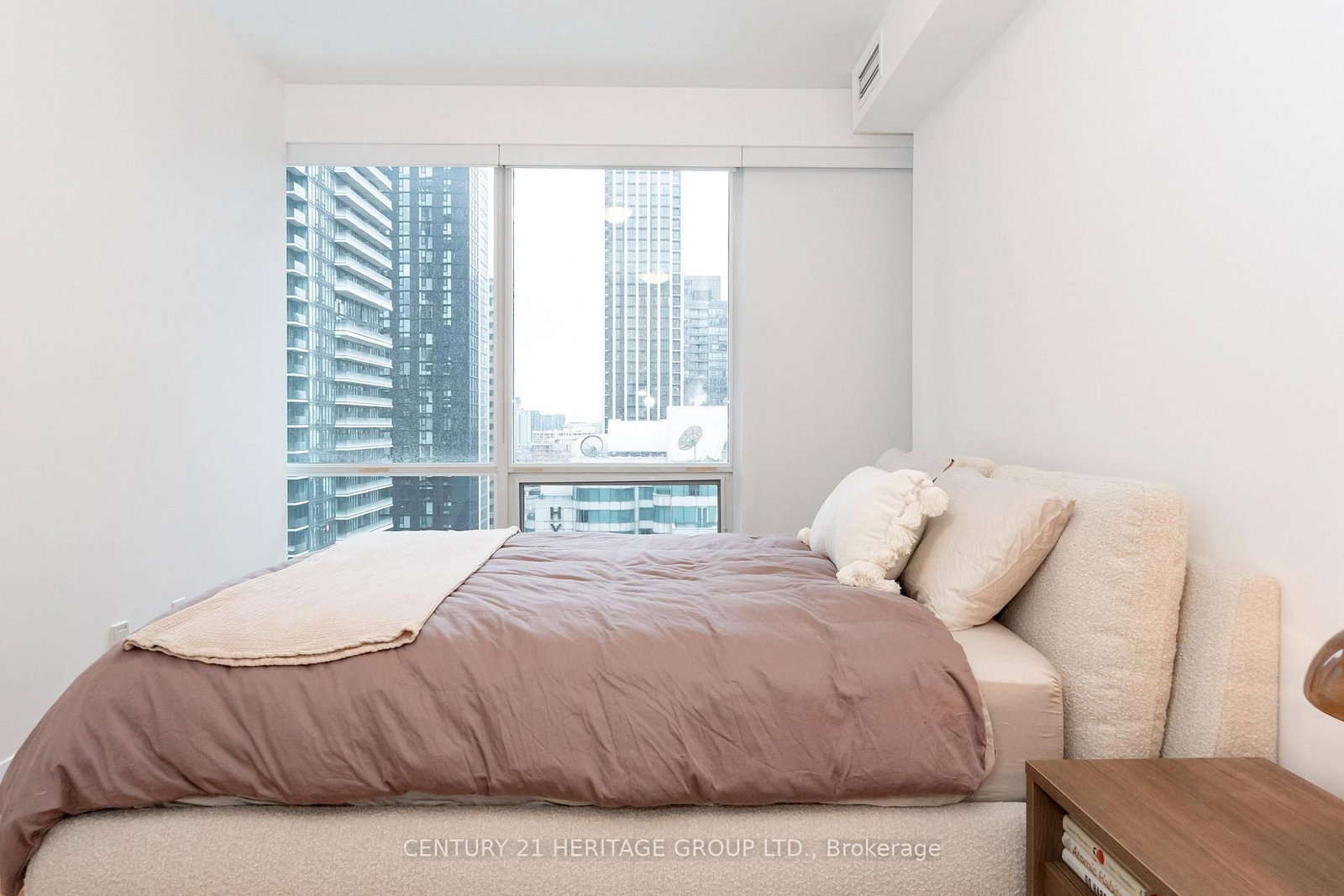 80 John Street • #2303 • Toronto, ON photo 23