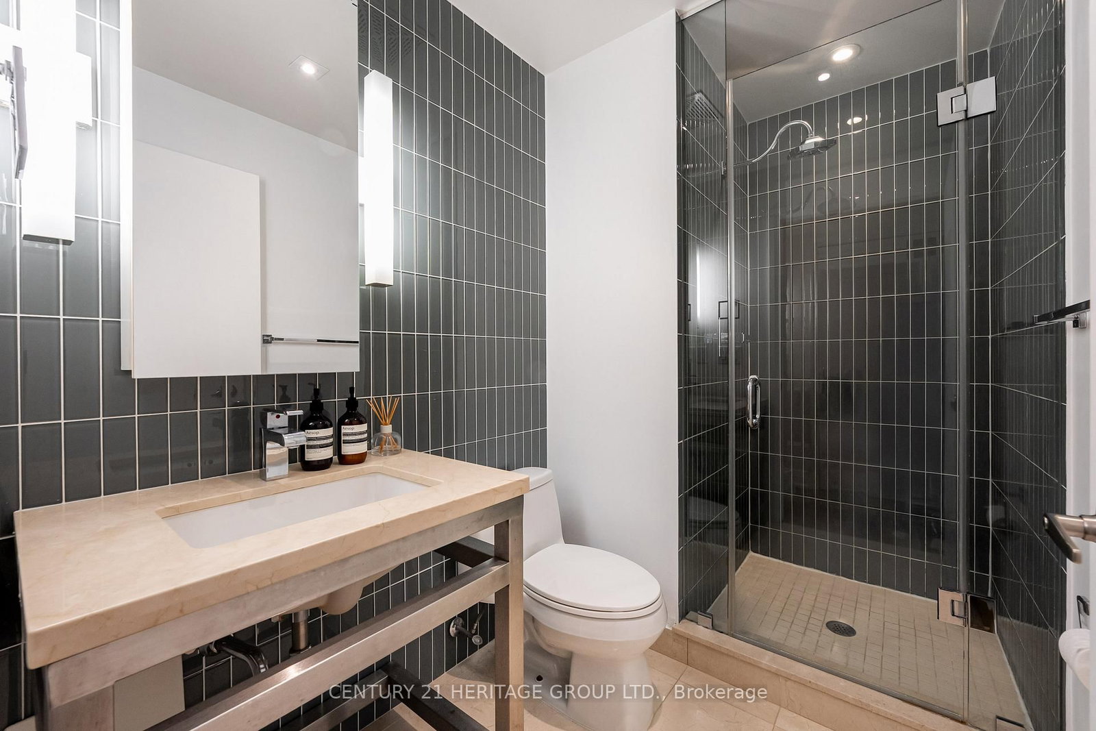80 John Street • #2303 • Toronto, ON photo 27
