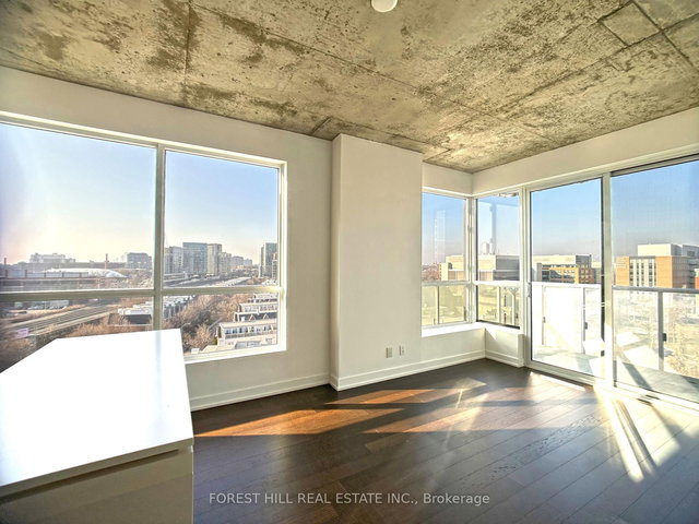 937 - 1030 King Street W