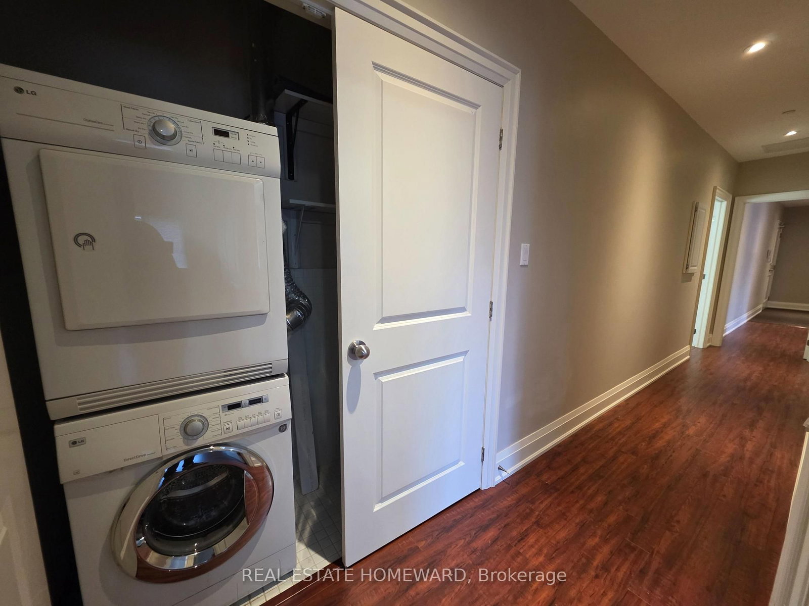 425 Queen Street E, Unit A - Photo 11