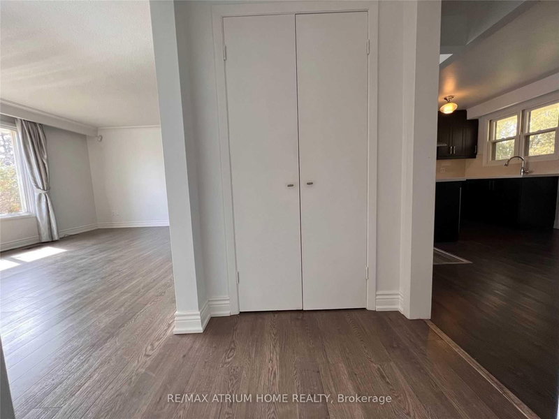 145 Fenn Ave, Toronto, M2P 1X8 | Image 3