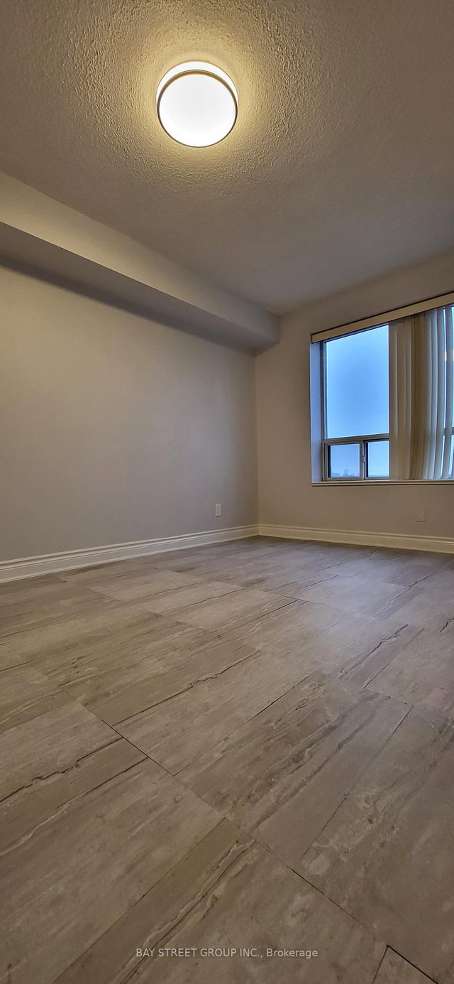 1110 - 2 Clairtrell Road