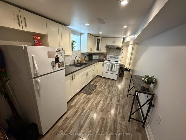 Lower - 3 Rolyat Street