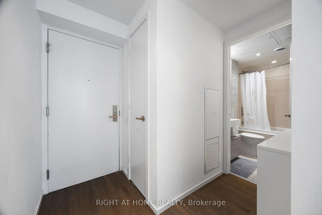 3403 - 5 St. Joseph Street