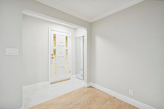 211 Maplehurst Avenue