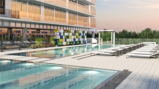 505 NT - 195 Redpath Avenue