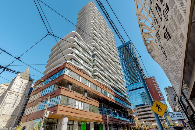 704 - 280 DUNDAS Street W