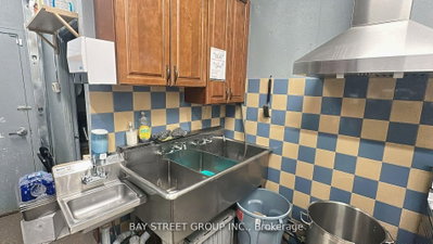Unit 23 — 15 Northtown Way — more photos