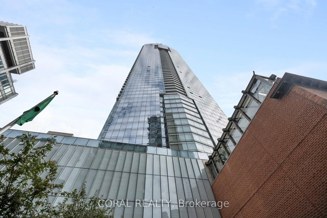 3705 - 180 University Avenue