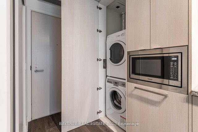 317 - 115 Blue Jays Way