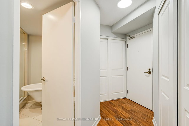 303 - 25 Maitland Street