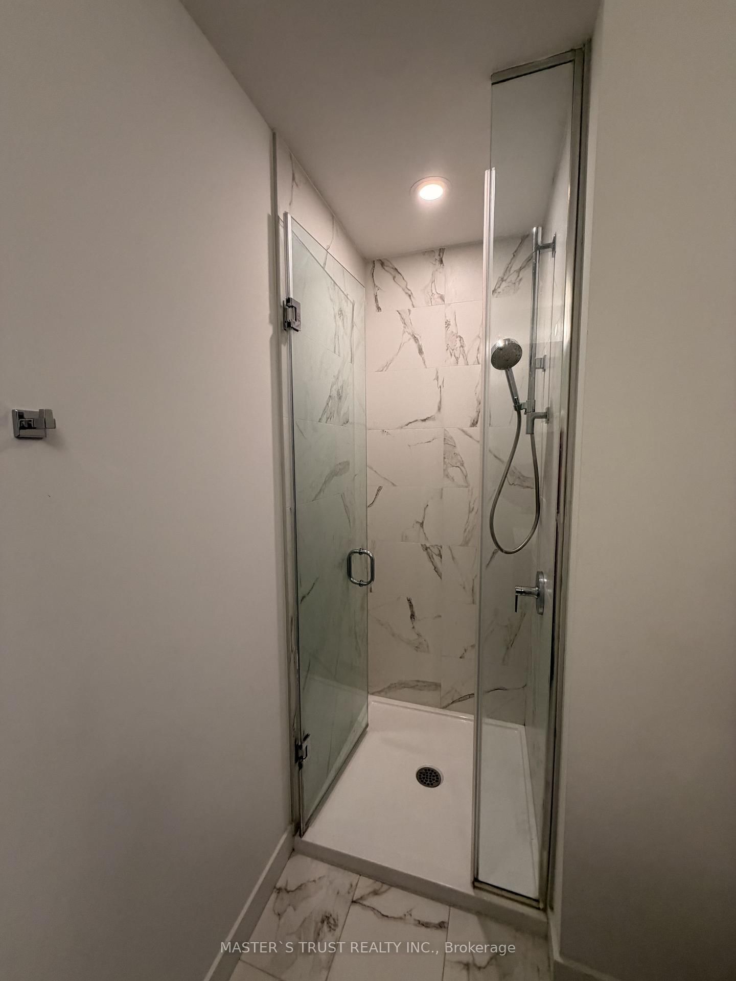 Condo for lease at S908-8 Olympic Garden Drive, Toronto, Ontario, M2M 0B9 - Newtonbrook East - MLS: C12814700