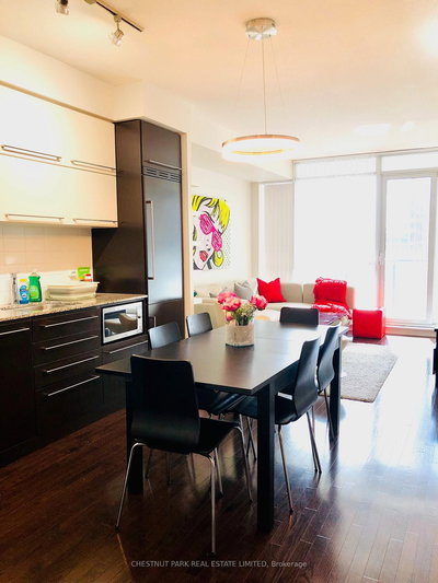 1404-770 Bay Street, Toronto, Ontario image-0-1