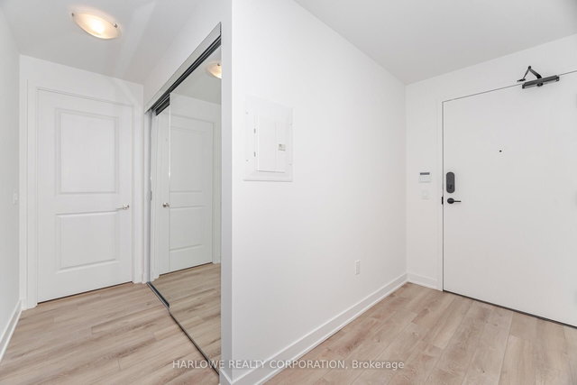 3212 - 100 Dalhousie Street