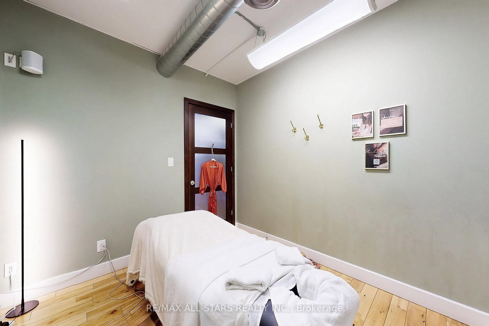 1269 Dundas Street W, Unit 300 - Photo 16