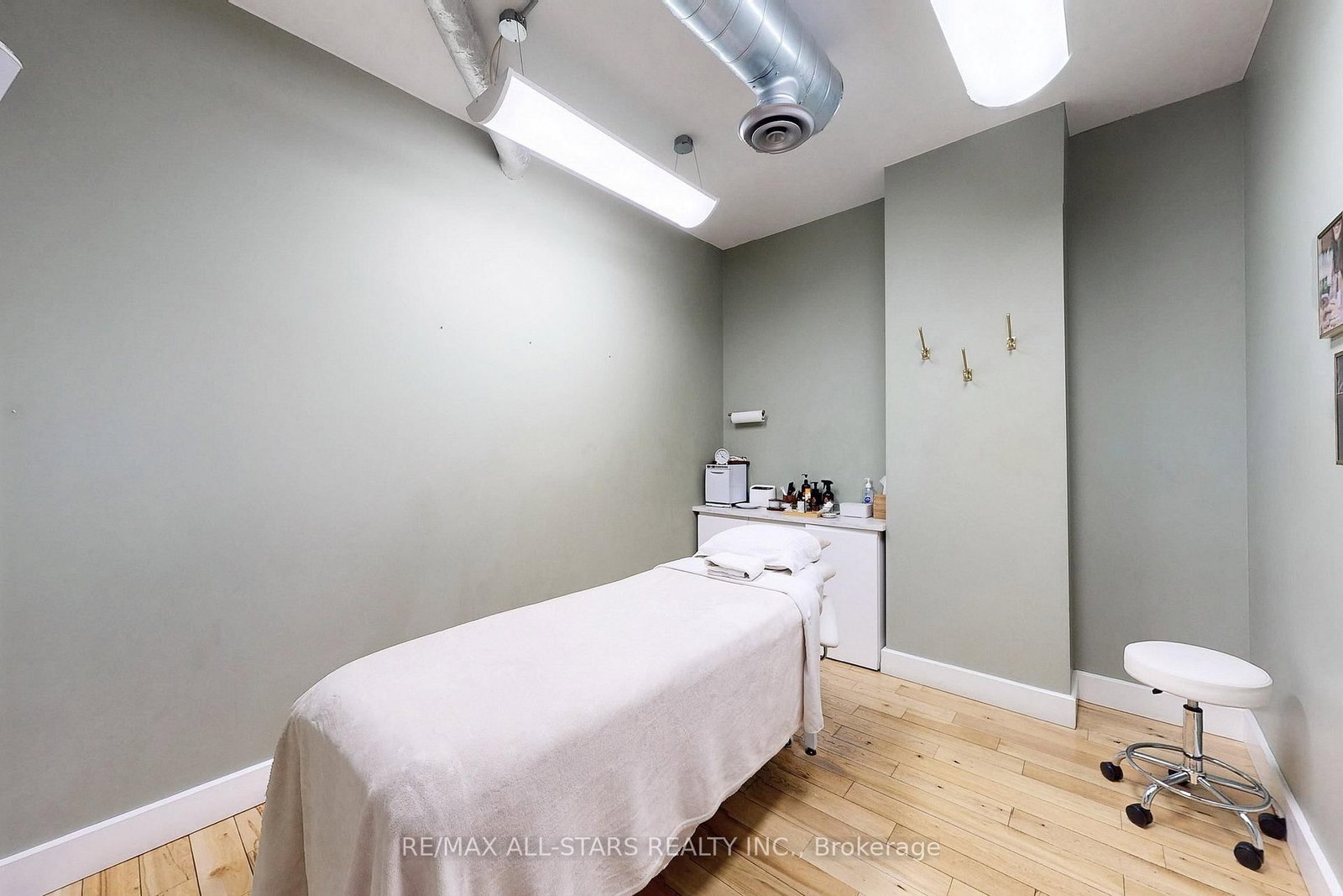 1269 Dundas Street W, Unit 300 - Photo 19