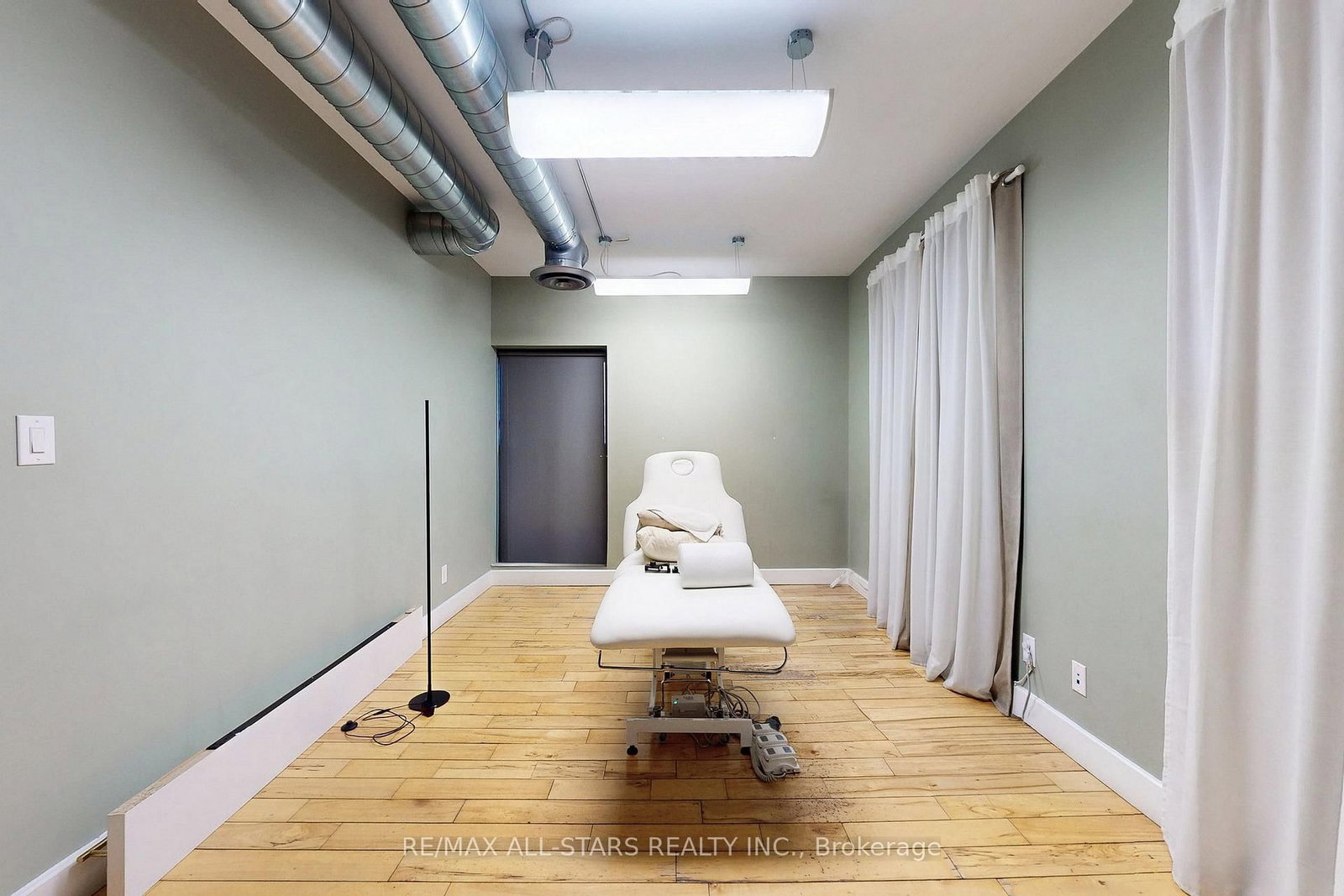 1269 Dundas Street W, Unit 300 - Photo 22