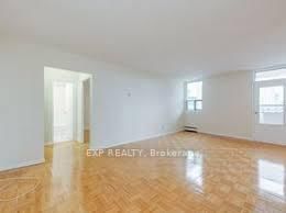 1401 - 10 Huntley Street