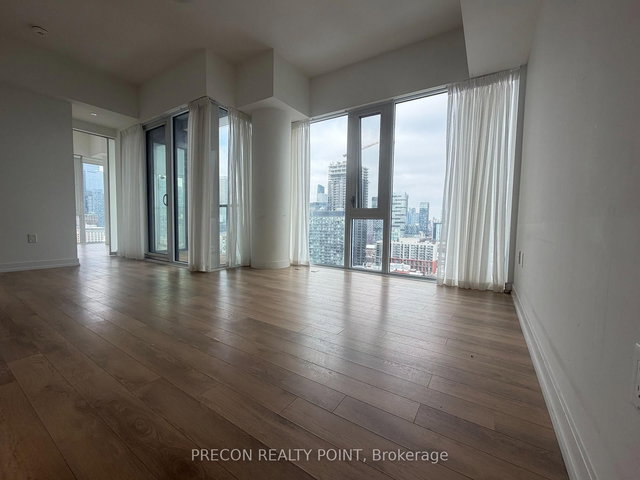 2217 - 158 Front Street E