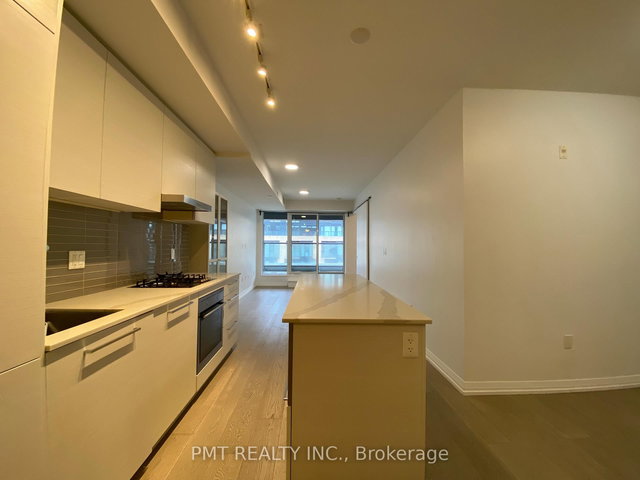 503 - 835 St. Clair Avenue W