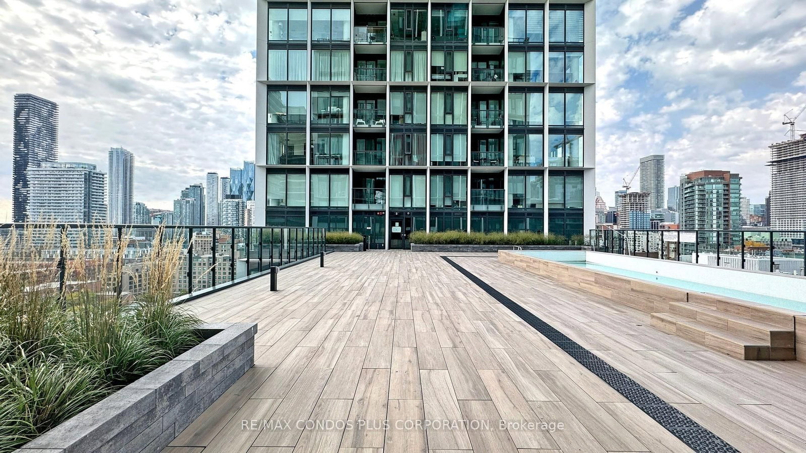 Condo for sale at 2115-158 Front Street, Toronto, Ontario, M5A 0K9 - Moss Park - MLS: C12816266