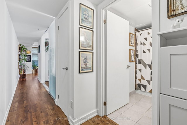 407 - 20 Joe Shuster Way