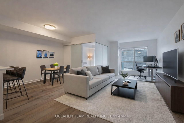 811 - 25 The Esplanade