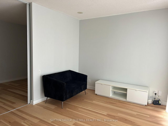 1103 - 33 Mill Street