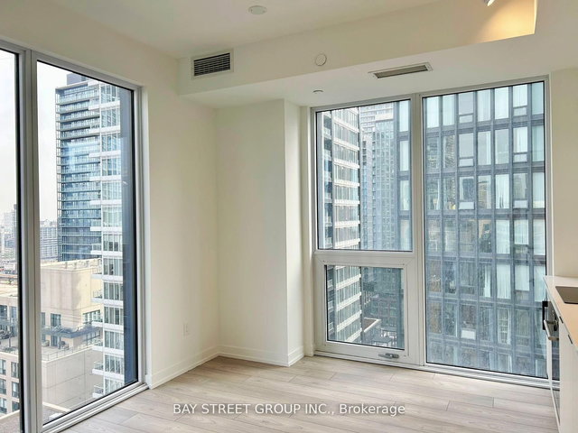 2003 - 82 Dalhousie Street