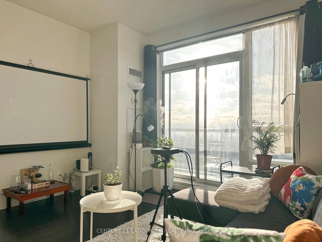 Ph 7 - 30 Heron's Hill Way