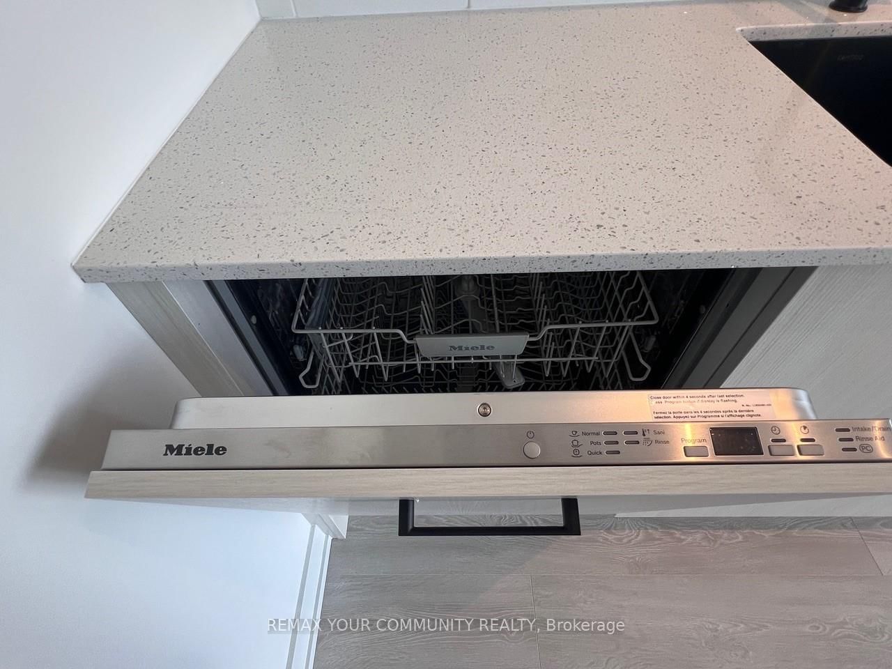 1 Quarrington Lane, Unit 1808 - Photo 14