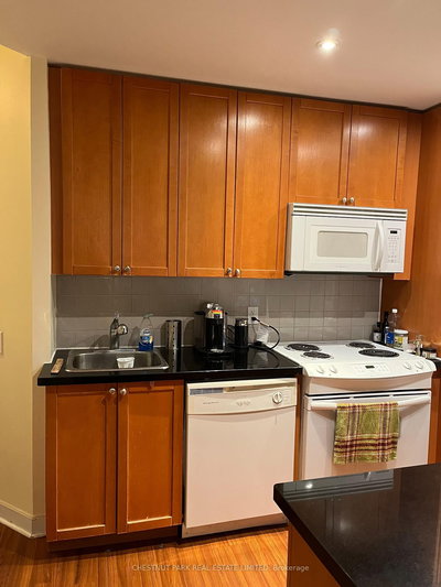 1209-85 Bloor Street East, Toronto, Ontario image-0-1