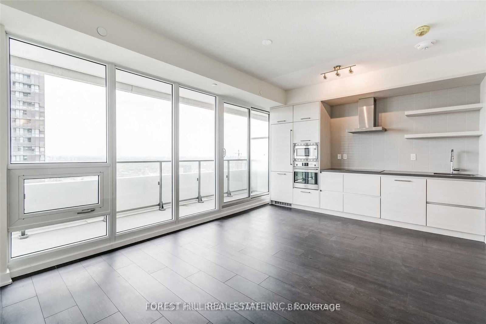 2221 Yonge Street, Unit 5401 - Photo 16