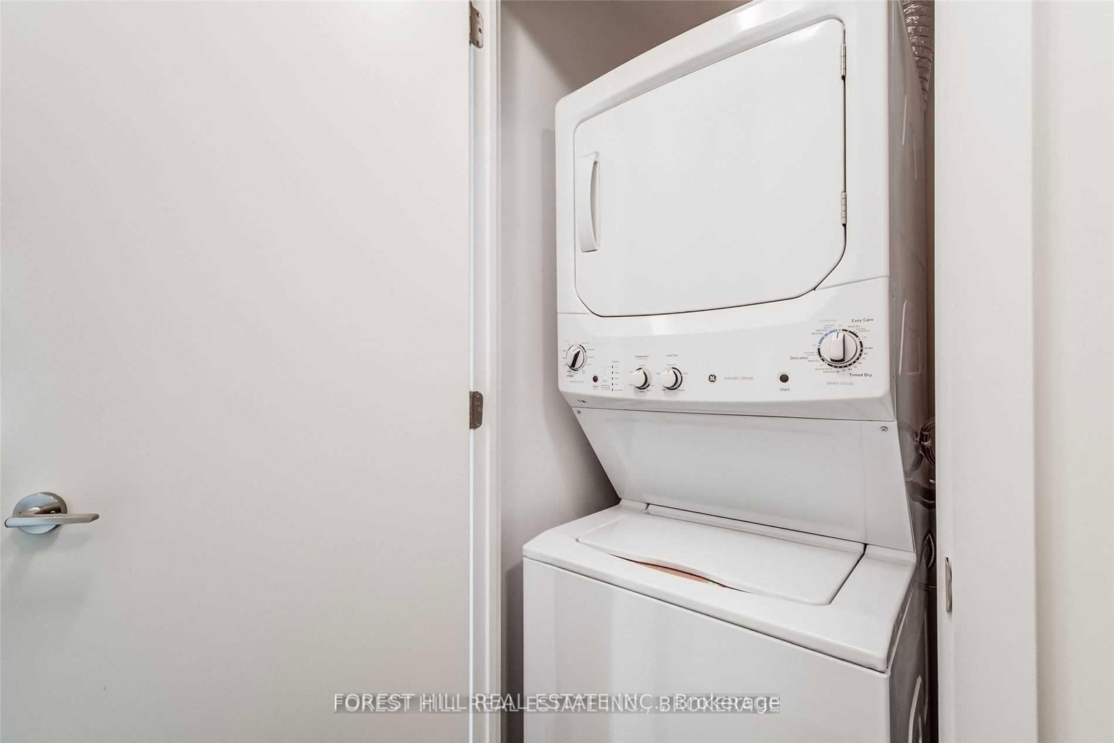 2221 Yonge Street, Unit 5401 - Photo 22