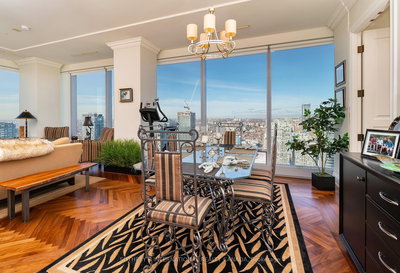 4201-183 Wellington Street West, Toronto, Ontario image-0-3