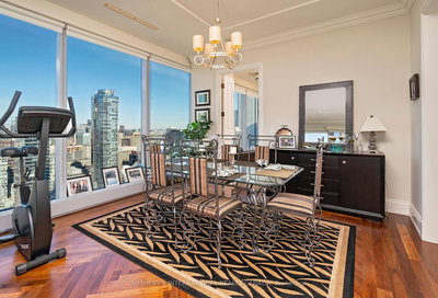 4201-183 Wellington Street West, Toronto, Ontario image-0-4