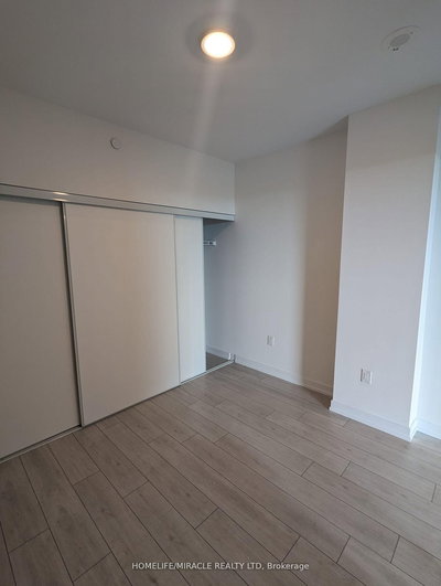 619-500 Dupont Street, Toronto, Ontario image-0-3