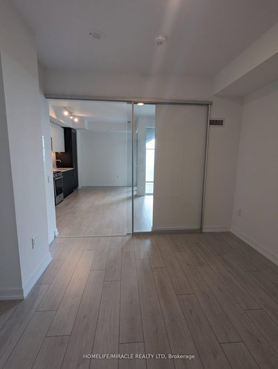 619-500 Dupont Street, Toronto, Ontario image-0-4