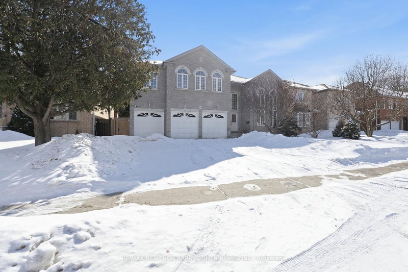 19 Risebrough Ave, Toronto, M2M 2E2 | Image 3