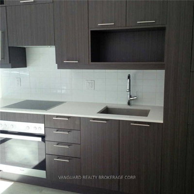 513-30 Nelson Street, Toronto, Ontario image-0-1