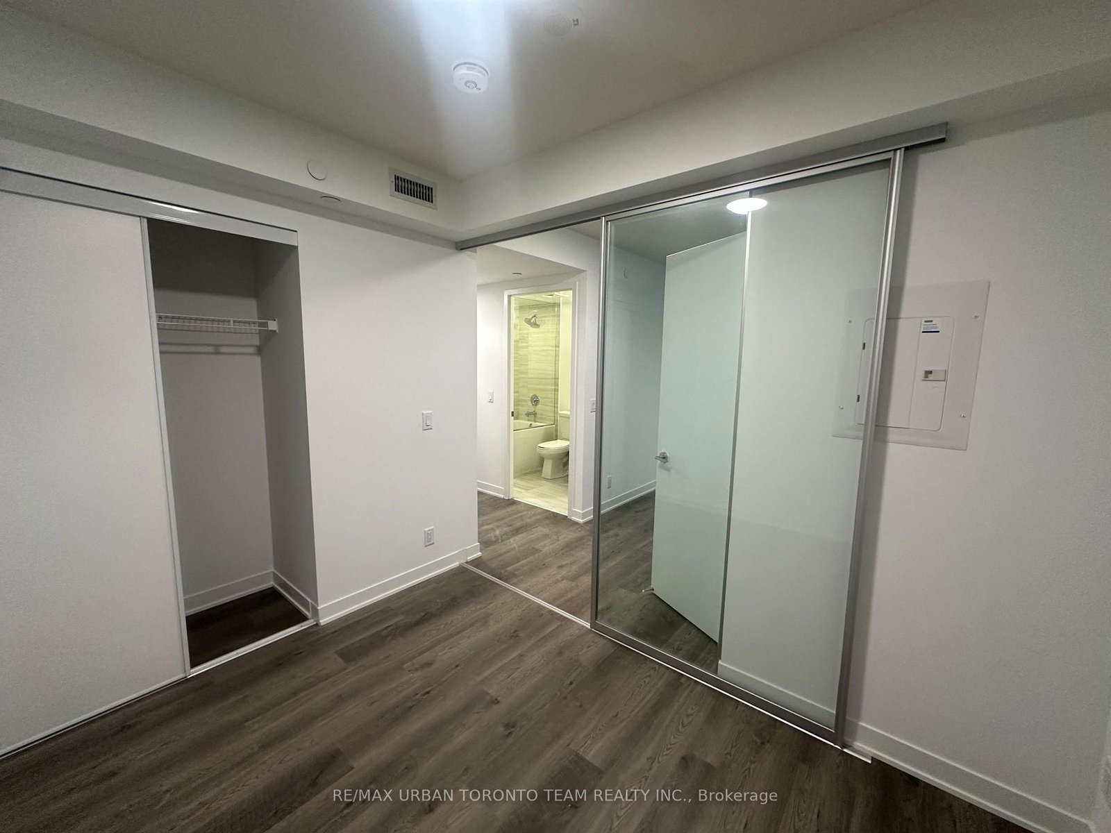 Condo for lease at 606-180 Front Street, Toronto, Ontario, M5A 0A9 - Moss Park - MLS: C12820622