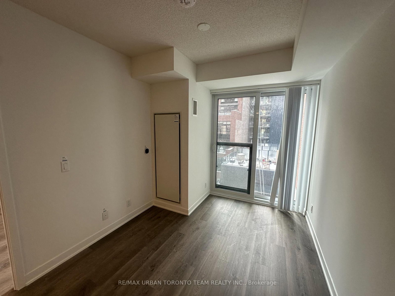 Condo for lease at 606-180 Front Street, Toronto, Ontario, M5A 0A9 - Moss Park - MLS: C12820622